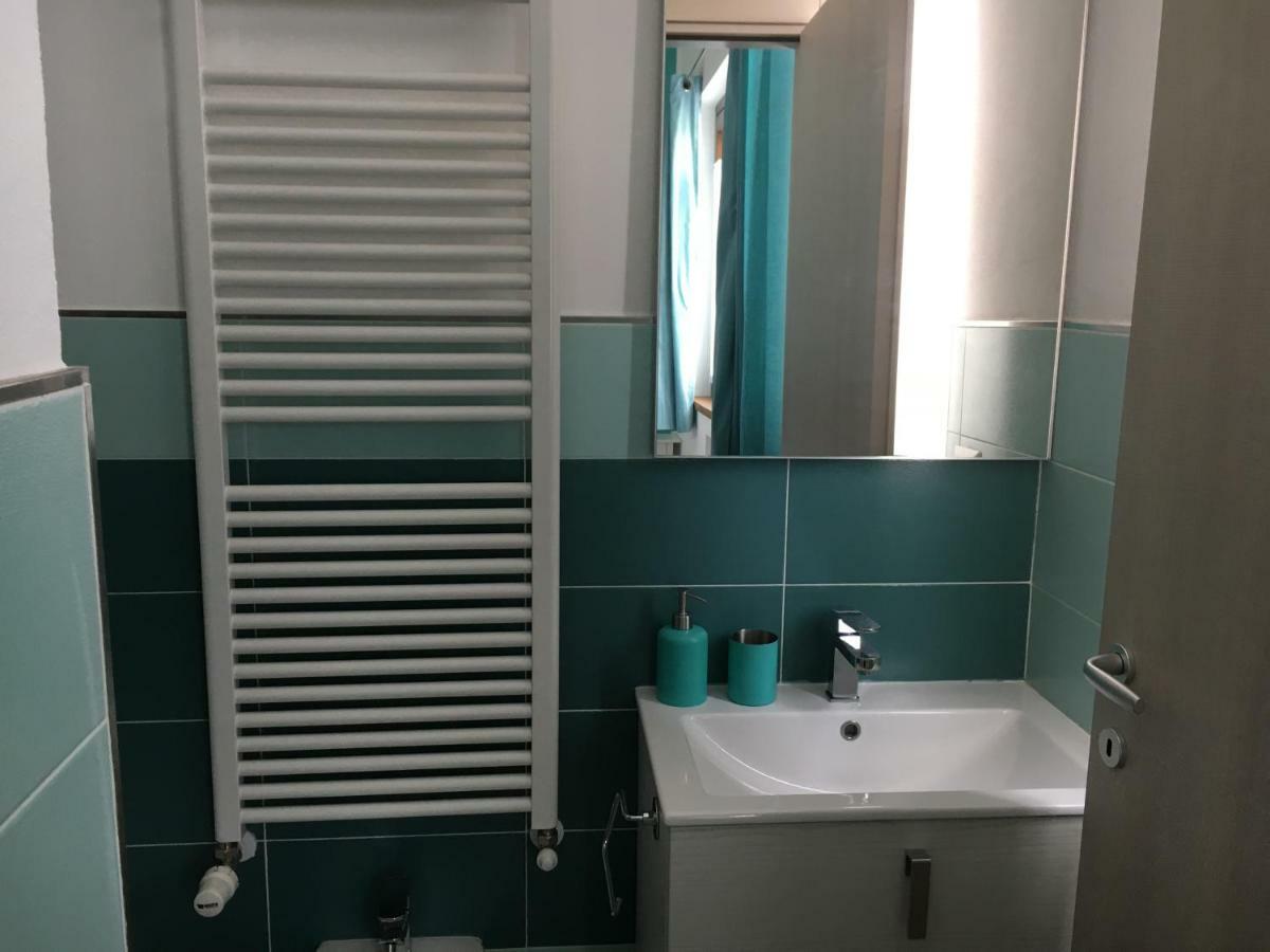Bed and Breakfast Elleboro Carugo Екстер'єр фото