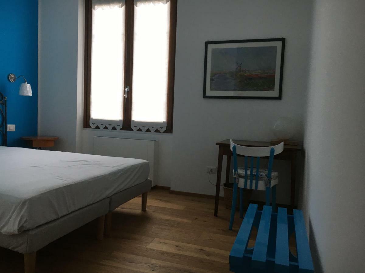 Bed and Breakfast Elleboro Carugo Екстер'єр фото